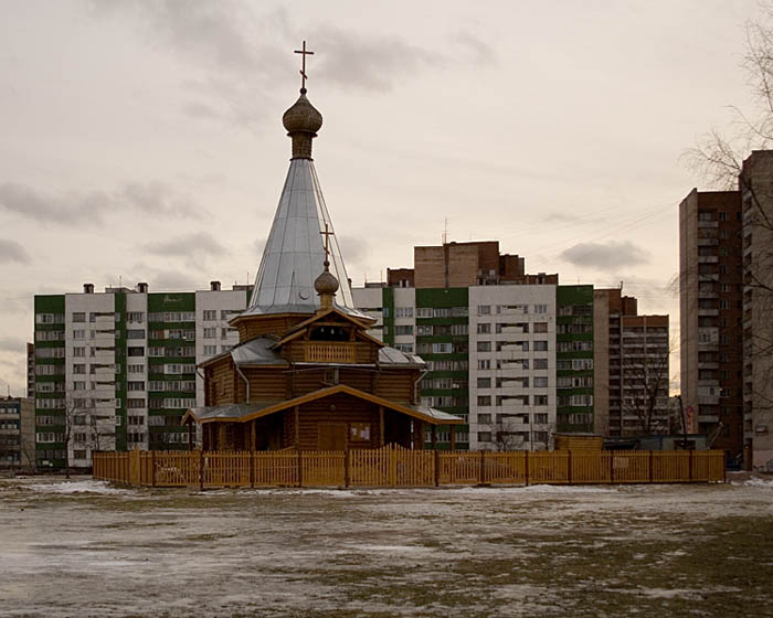 Церковь Антония  Сийского, Калининский район (Санкт-Петербург, г. Санкт-Петербург). фасады, Западный фасад