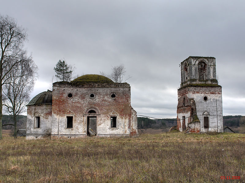 Церковь Троицы Живоначальной, Старый Березай (Бологовский район, Тверская область). фасады