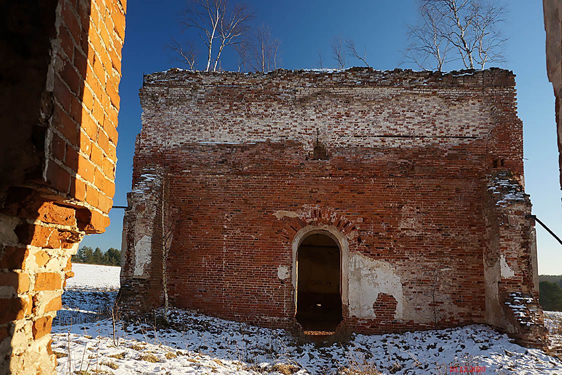 Церковь Троицы Живоначальной, Старый Березай (Бологовский район, Тверская область). интерьер и убранство