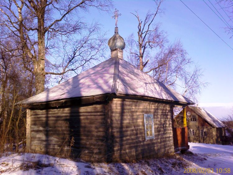 Ставотино (Рельской). Часовня Вознесения Господня в быв. д. Соколок. общий вид в ландшафте