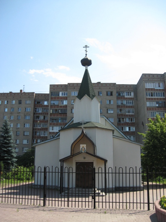 Дзержинский. Церковь Макария, митрополита Алтайского. фасады
