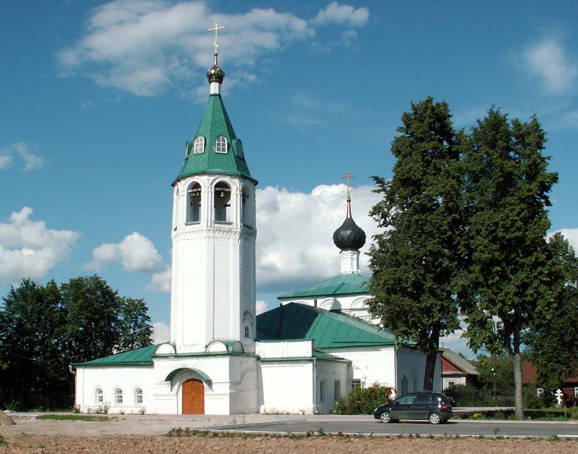 Городец. Церковь Чуда Михаила Архангела. общий вид в ландшафте