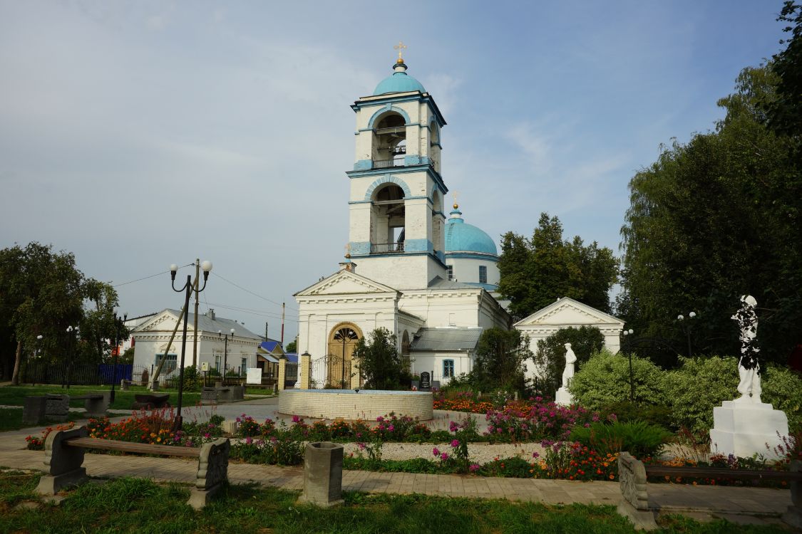 Собор Успения Пресвятой Богородицы, Нолинск (Нолинский район, Кировская область). фасады