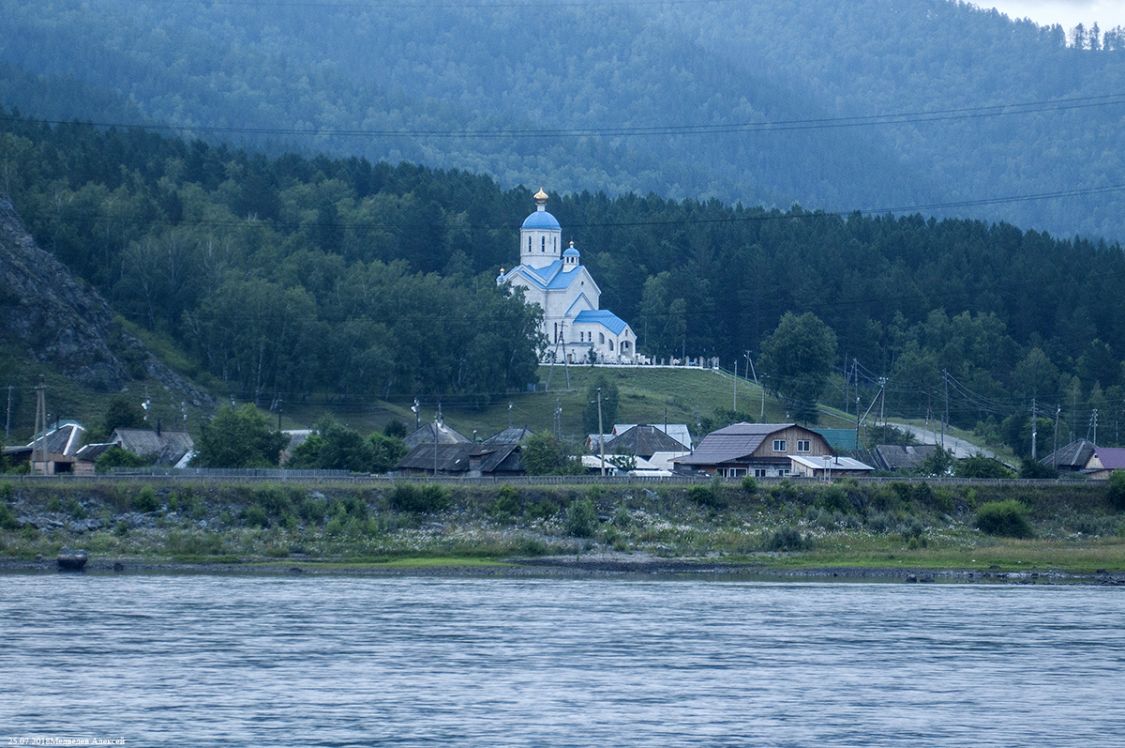 Церковь Евдокии, Голубая (Шушенский район, Красноярский край). общий вид в ландшафте