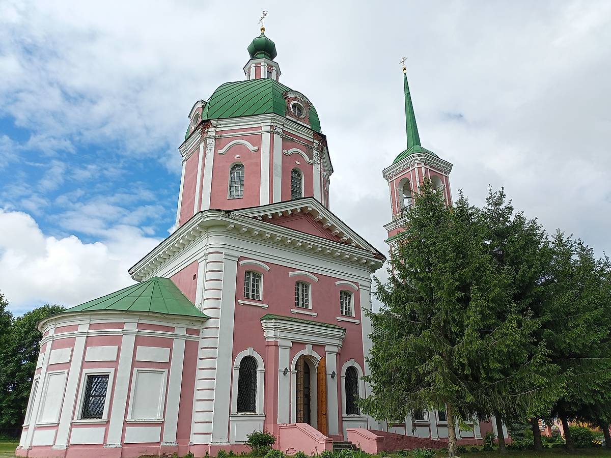 фасады. Церковь Успения Пресвятой Богородицы (новая), Овстуг (Жуковский район, Брянская область)