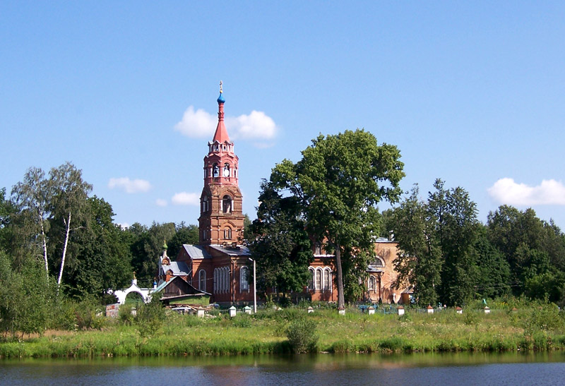 Новозагарье. Церковь Николая Чудотворца. общий вид в ландшафте
