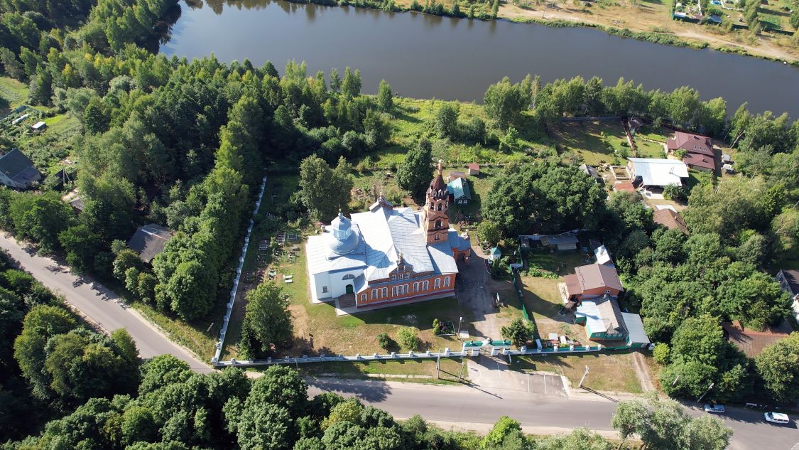Церковь Николая Чудотворца, Новозагарье (Павлово-Посадский городской округ и г. Электрогорск, Московская область). общий вид в ландшафте