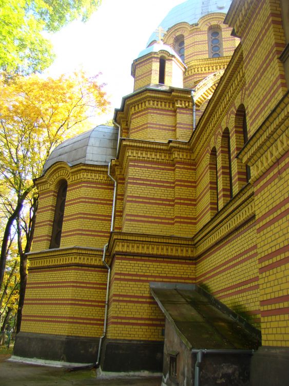 Церковь Покрова Пресвятой Богородицы, Рига (Рига, город, Латвия). фасады, Фасад с левой стороны