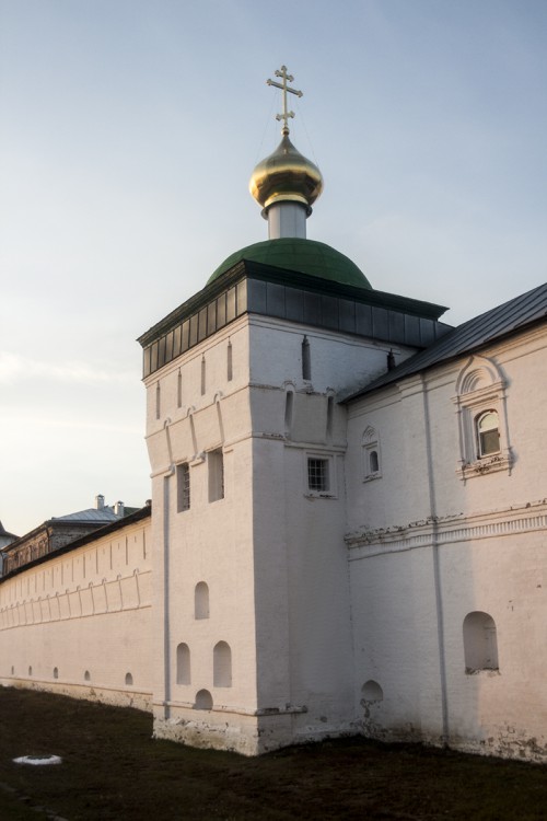 Троицкий Макариев Желтоводский монастырь. Церковь Григория Пельшемского, Макарьево (Лысковский район, Нижегородская область). фасады