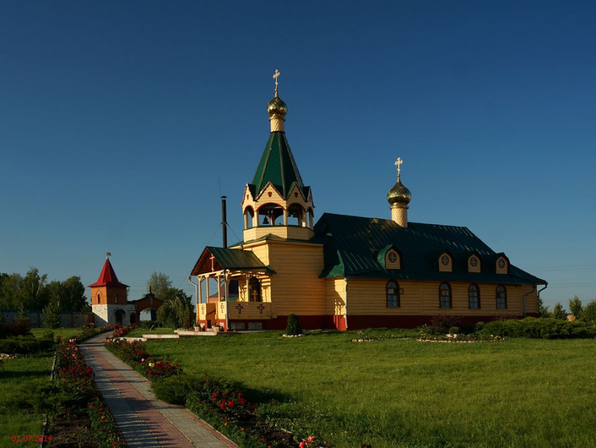 Покровский храм пустынь
