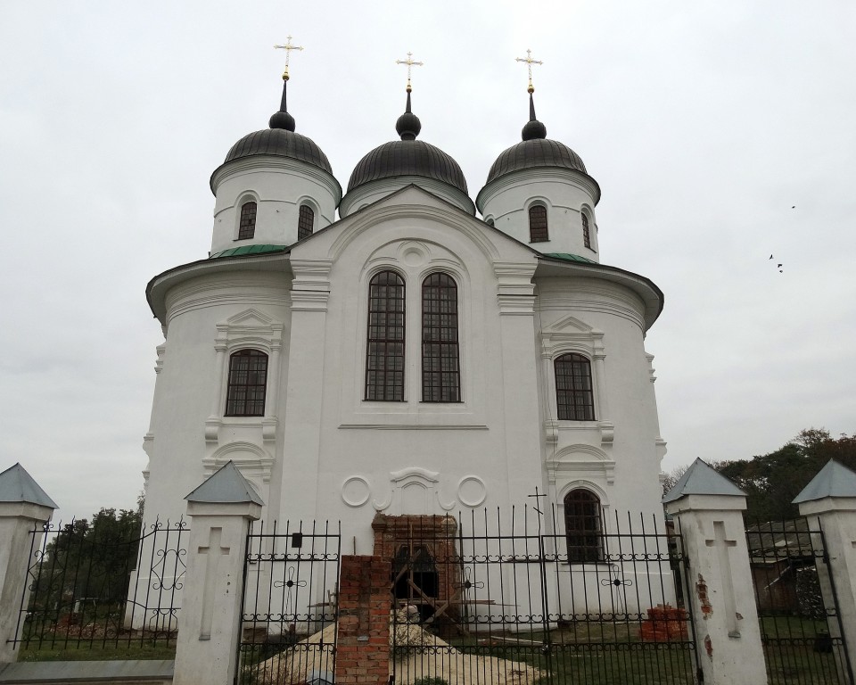 Нежин. Нежинский мужской Благовещенский монастырь. Собор Благовещения Пресвятой Богородицы. фасады