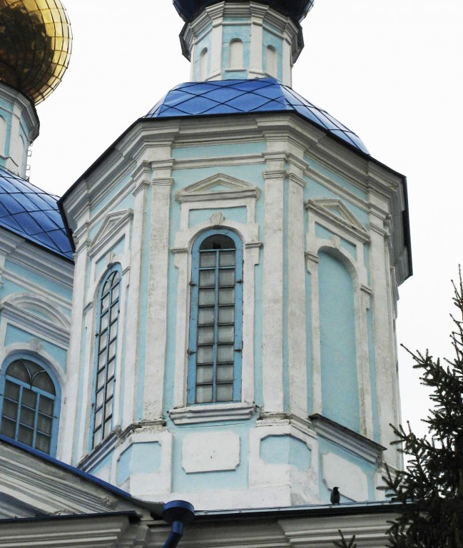 Казанский мужской монастырь. Собор Казанской иконы Божией Матери, Тамбов (Тамбов, город, Тамбовская область). архитектурные детали, Архитектура одного из восьмигранников главного объема собора