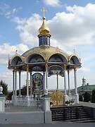 Успенская Почаевская Лавра. Неизвестная церковь - Почаев - Кременецкий район - Украина, Тернопольская область