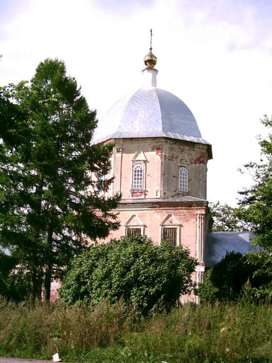 Церковь Михаила Архангела, Михайловское (Калининский район, Тверская область). фасады, Фото до начало активного восстановления (2006 год)
