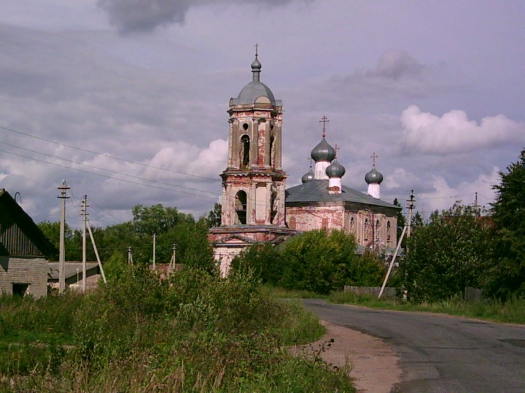 Церковь Василия Великого, Васильевское (Калининский район, Тверская область). фасады