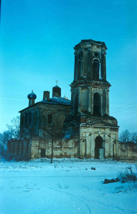 Церковь Василия Великого, Васильевское (Калининский район, Тверская область). фасады, фото 1994