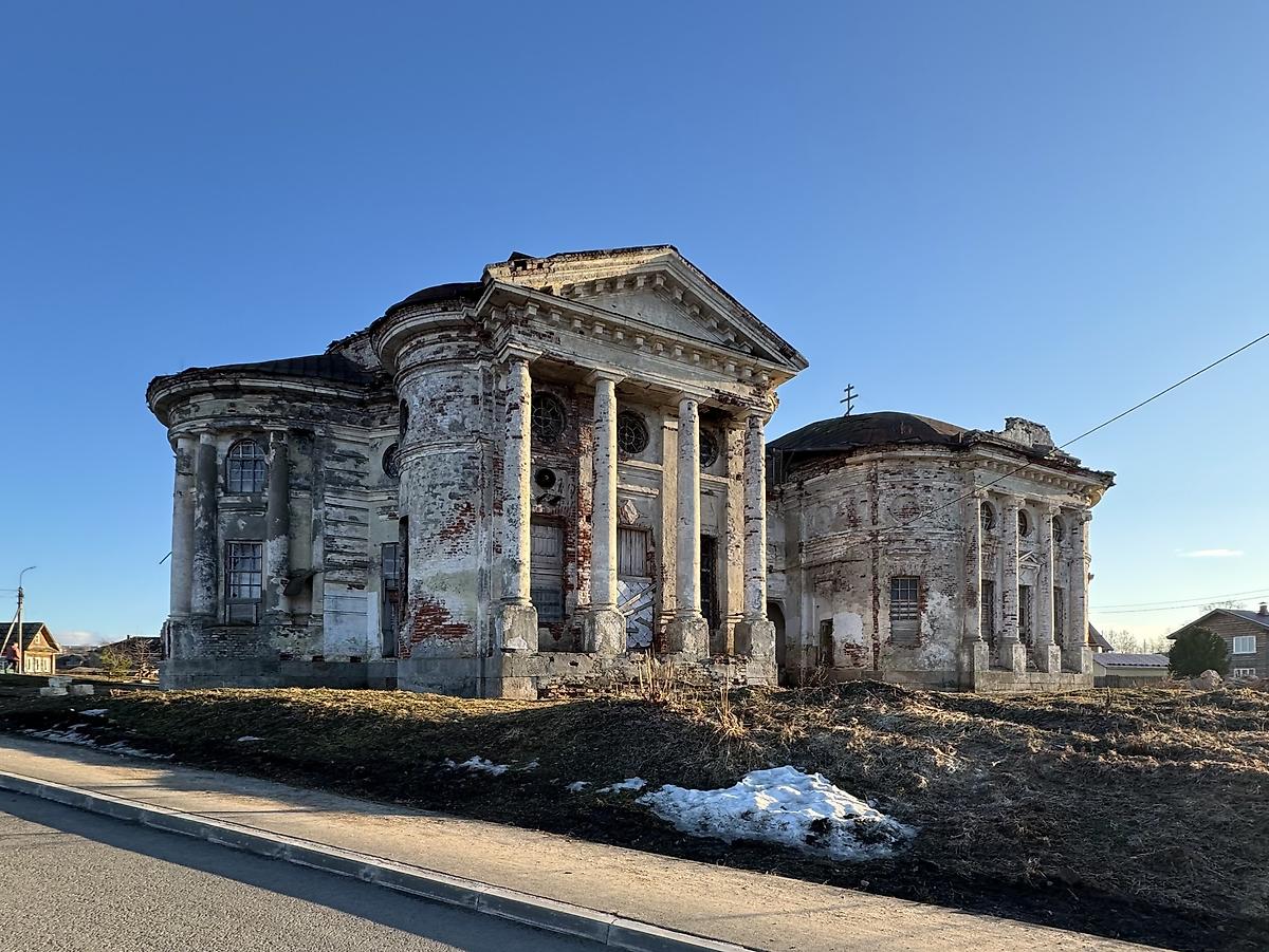 Вид с северо-востока, фасады. Церковь Иоанна Предтечи, Белозерск (Белозерский район, Вологодская область)