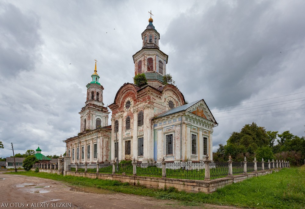 Зашижемье. Церковь Спаса Преображения. фасады