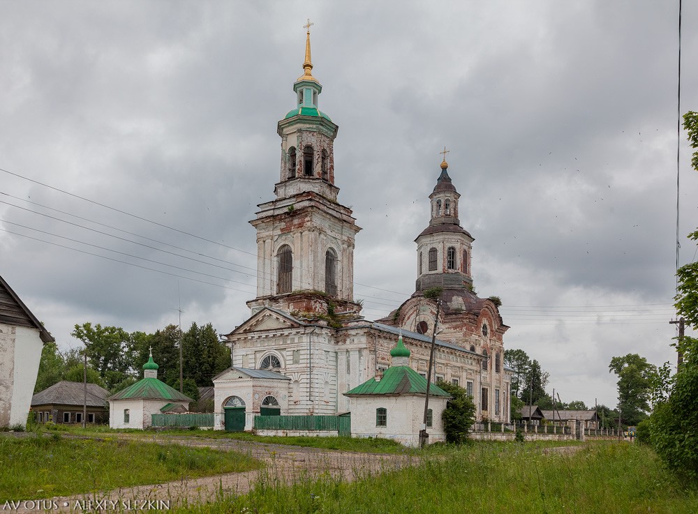 Зашижемье. Церковь Спаса Преображения. фасады