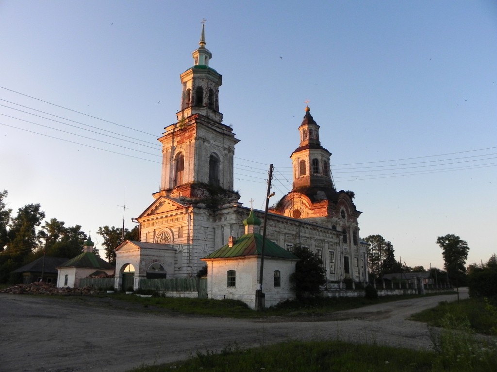 Зашижемье. Церковь Спаса Преображения. фасады