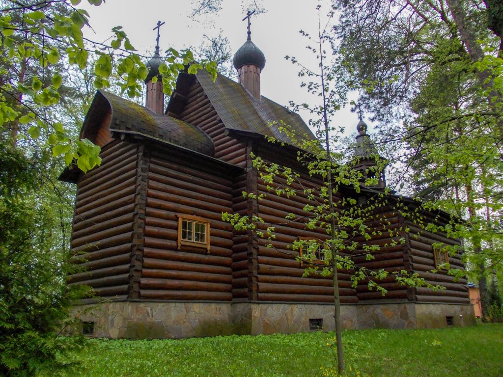 Церковь Петра Голубева, Петрово-Дальнее (Красногорский городской округ, Московская область). фасады
