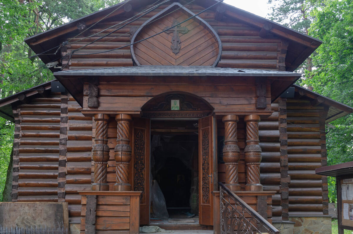 Церковь Петра Голубева, Петрово-Дальнее (Красногорский городской округ, Московская область). архитектурные детали