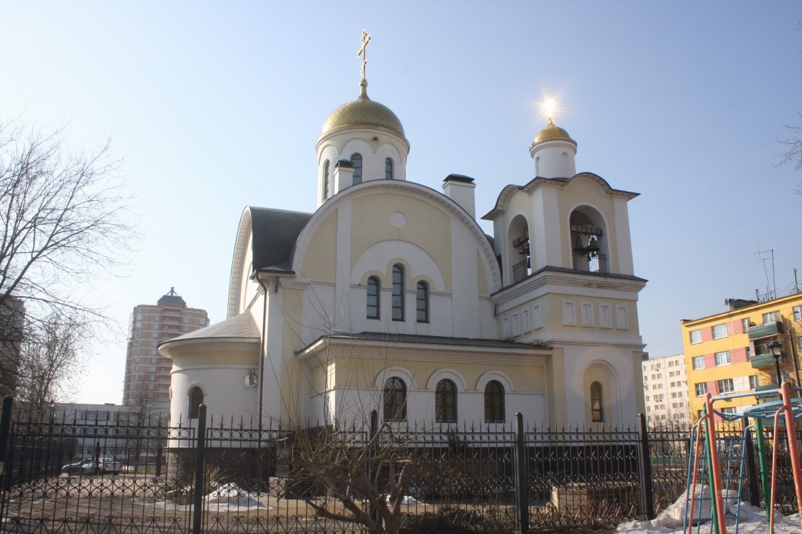 Подольск. Церковь Александра Подольского. фасады