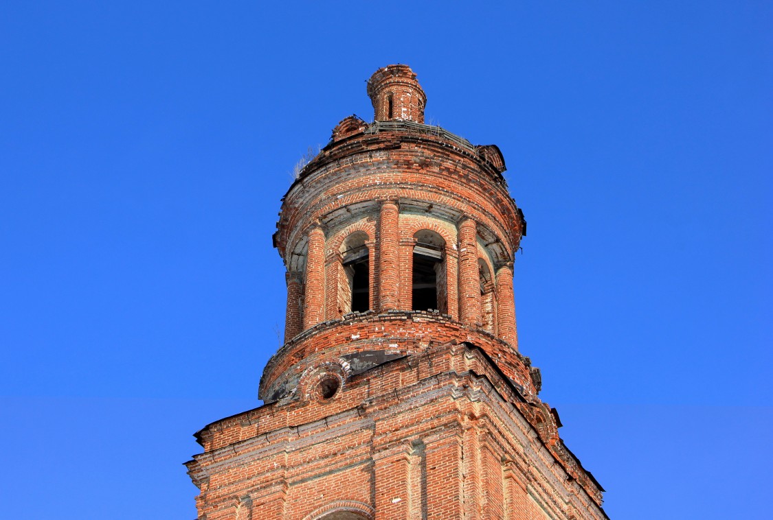 Церковь Николая Чудотворца, Лобань (Богородский район, Кировская область). архитектурные детали