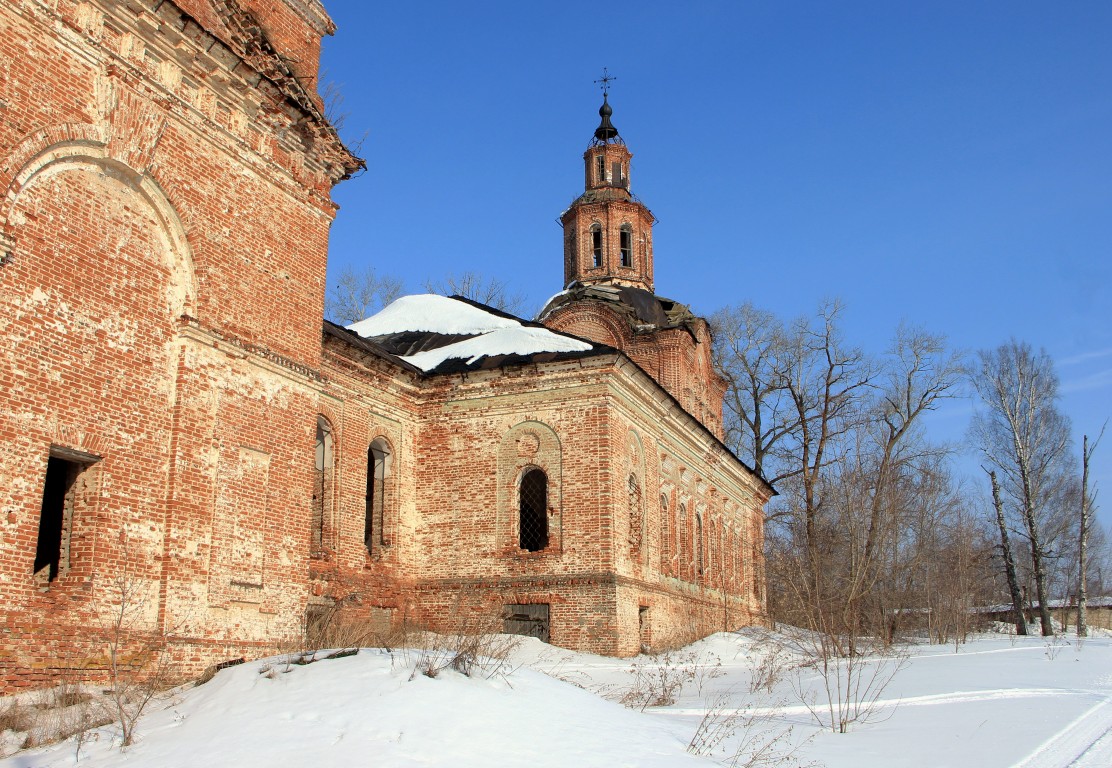 Церковь Николая Чудотворца, Лобань (Богородский район, Кировская область). архитектурные детали