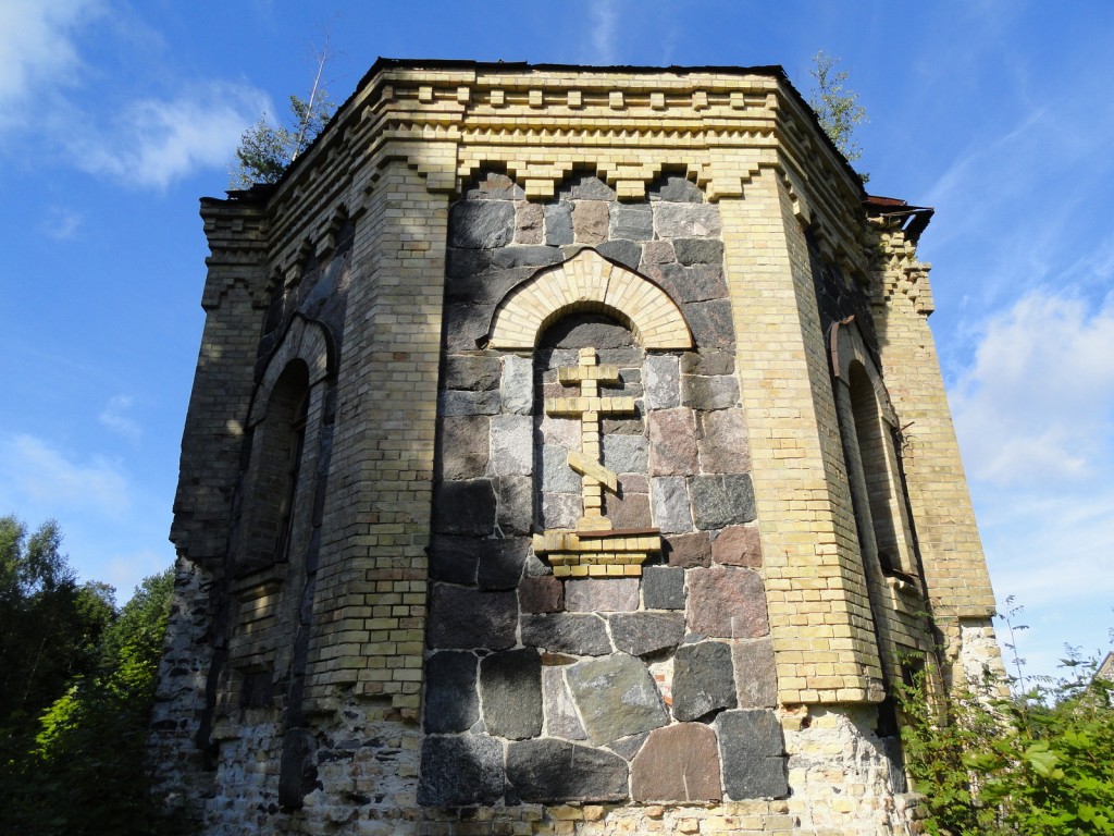 Церковь Вознесения Господня, Кури (Хийумаа, Эстония). фасады