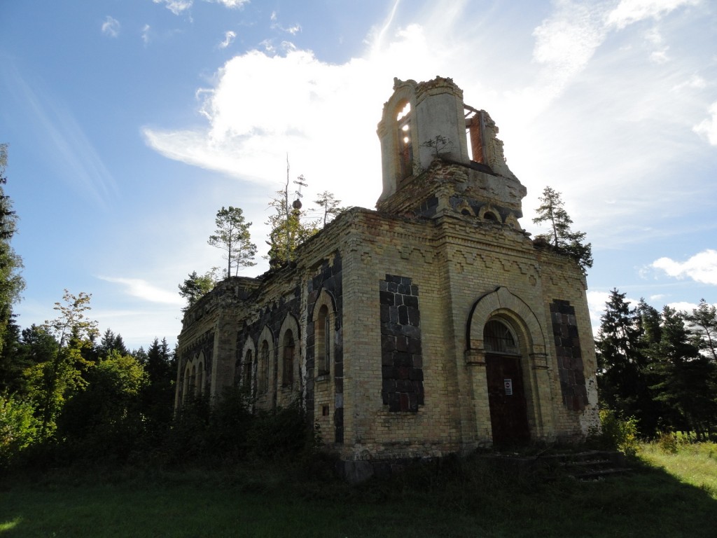 Церковь Вознесения Господня, Кури (Хийумаа, Эстония). фасады