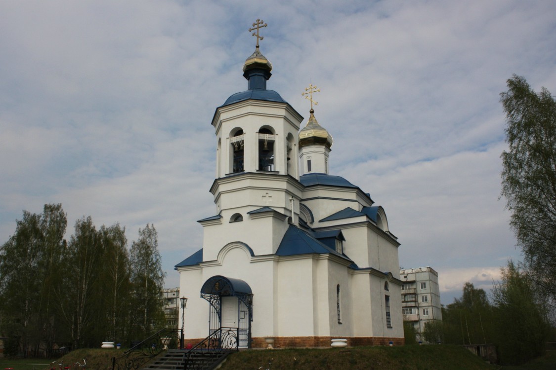 Новоселицы. Церковь Михаила Архангела. фасады