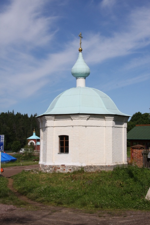 Валаамские острова. Спасо-Преображенский Валаамский монастырь. Часовня Благовещения Пресвятой Богородицы на Монастырской пристани. фасады