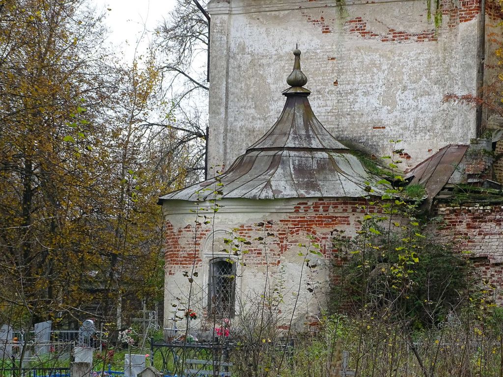 Церковь Покрова Пресвятой Богородицы, Сера (Мышкинский район, Ярославская область). архитектурные детали