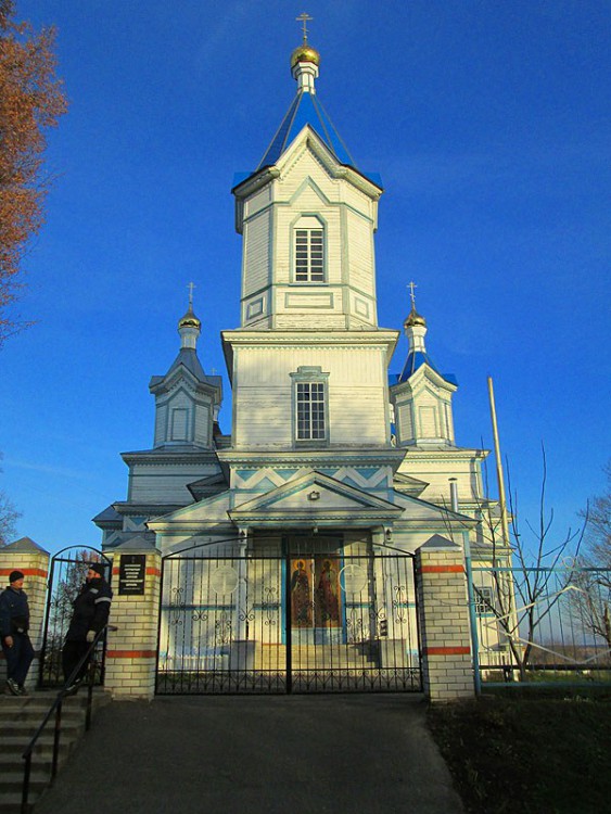 Церковь Преображения Господня, Баклань (Почепский район, Брянская область). фасады