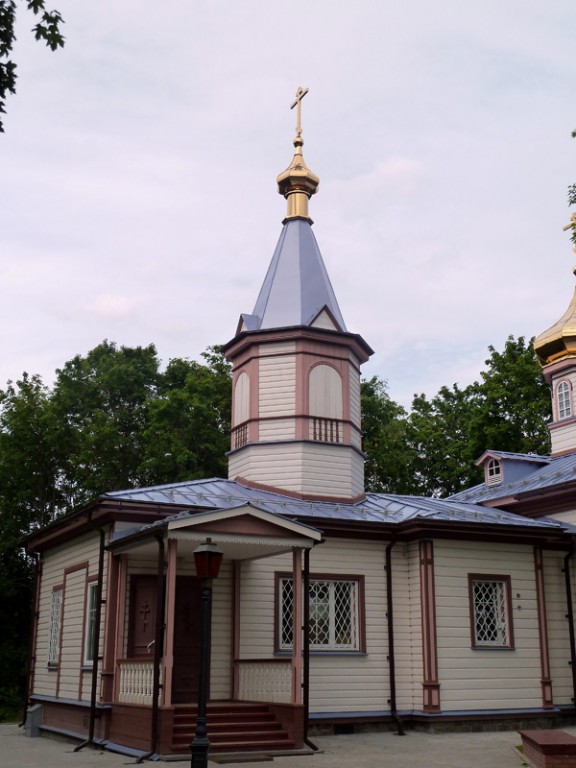 Церковь Екатерины великомученицы на Неглинском кладбище, Петрозаводск (Петрозаводск, город, Республика Карелия). архитектурные детали, Колокольня над притвором Екатерининской церкви