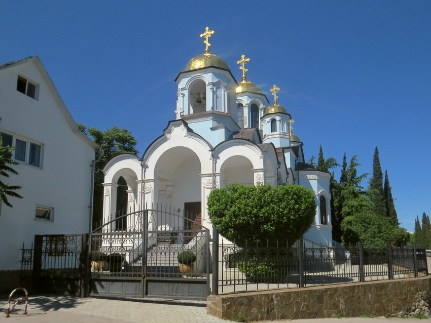 Церковь Успения Пресвятой Богородицы, Гурзуф (Ялта, город, Республика Крым). фасады