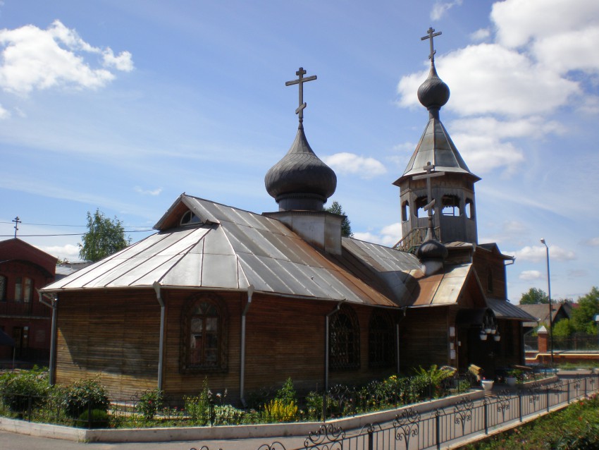 Вятка (Киров). Церковь Новомучеников и исповедников Церкви Русской. фасады