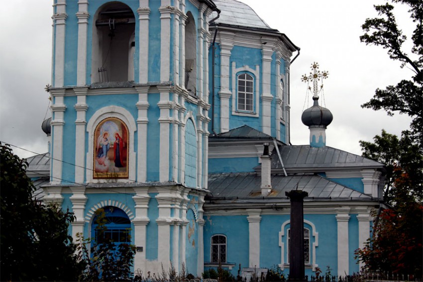 Опоки. Церковь Благовещения Пресвятой Богородицы. архитектурные детали