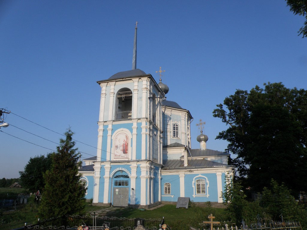 Церковь Благовещения Пресвятой Богородицы, Опоки (Порховский район, Псковская область). фасады