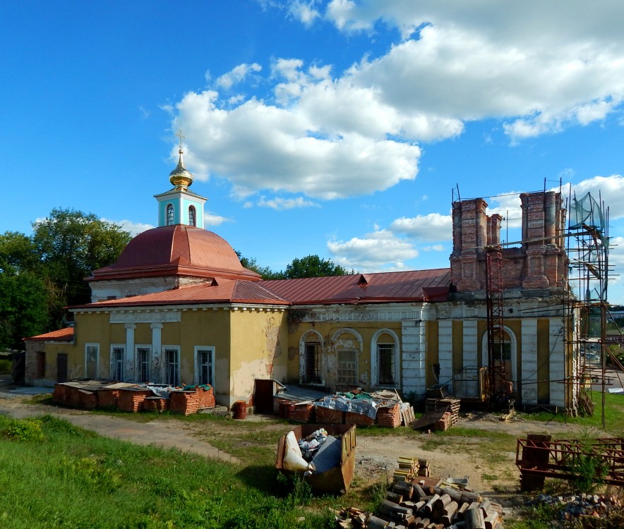 Волоколамск. Церковь Рождества Христова. фасады