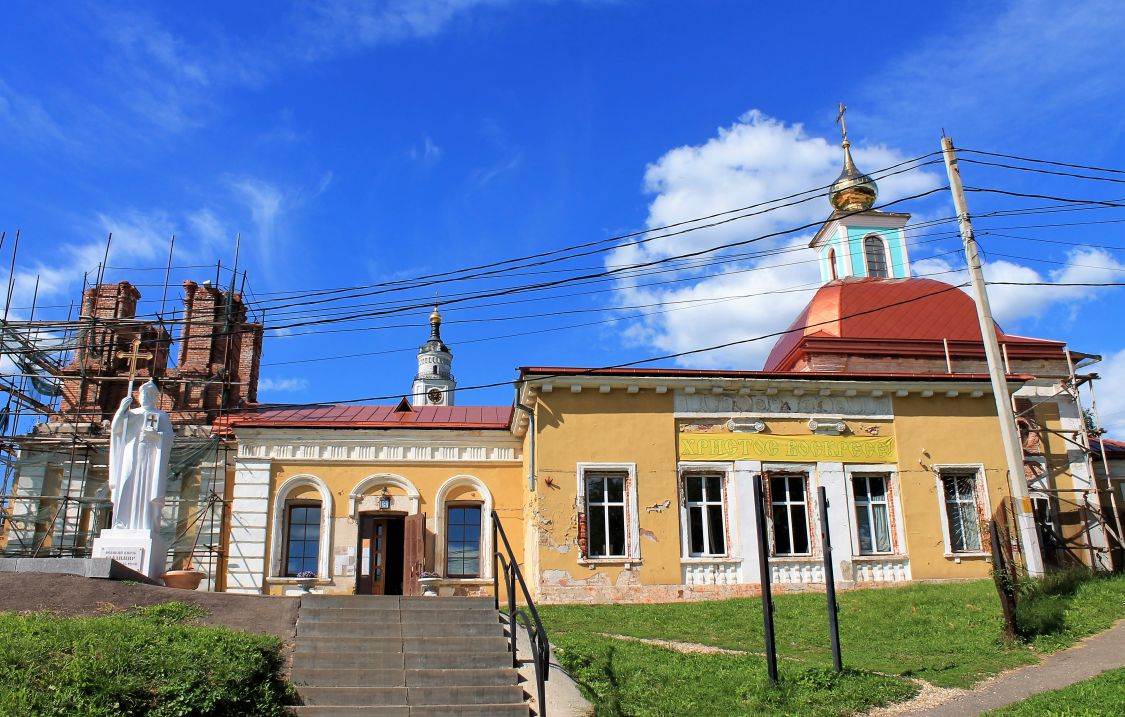 Волоколамск. Церковь Рождества Христова. фасады