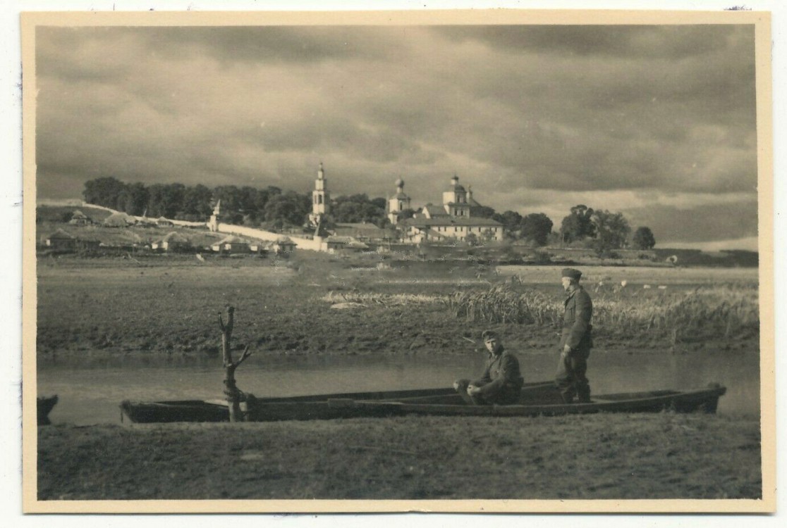 Пригородная слободка. Рыльский Николаевский мужской монастырь. архивная фотография, Фото 1942 г. с аукциона e-bay.de