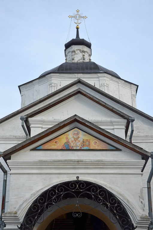 Рыльский Николаевский мужской монастырь. Собор Николая Чудотворца, Пригородная слободка (Рыльский район, Курская область). фасады