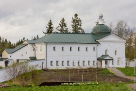 Валдай. Иверский монастырь. Церковь Иакова Боровичского