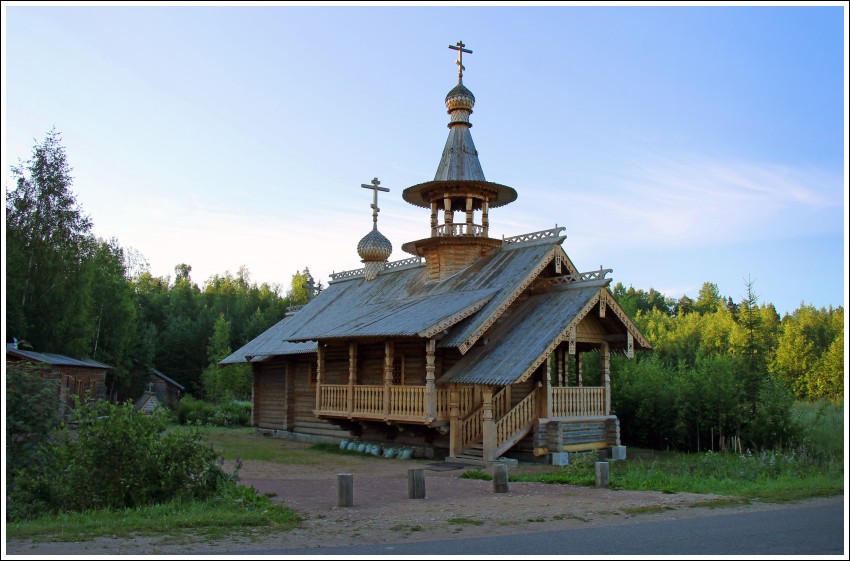 Чаща. Церковь Серафима Саровского. общий вид в ландшафте