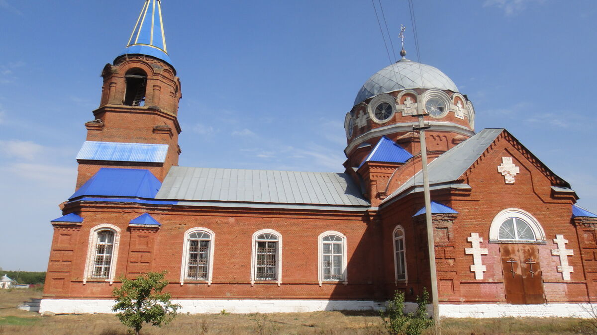 Церковь Покрова Пресвятой Богородицы, Красное (Новохопёрский район, Воронежская область). архитектурные детали