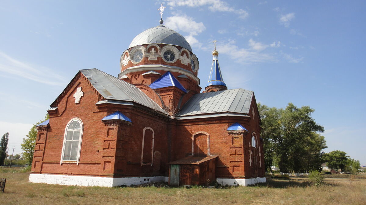 Церковь Покрова Пресвятой Богородицы, Красное (Новохопёрский район, Воронежская область). фасады