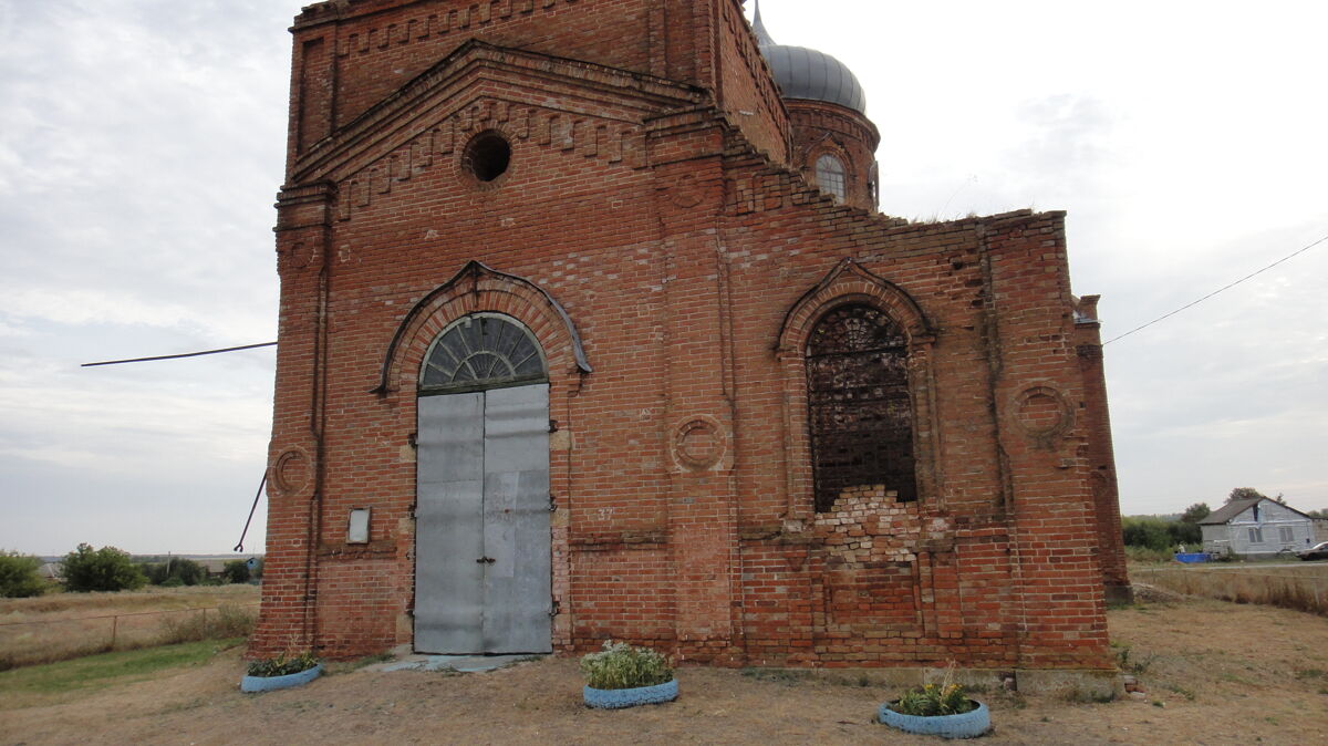 Церковь Покрова Пресвятой Богородицы, Банное (Воробьёвский район, Воронежская область). архитектурные детали