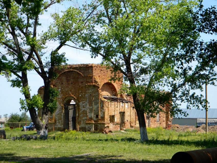Церковь Георгия Победоносца, Пухово (Лискинский район, Воронежская область). фасады